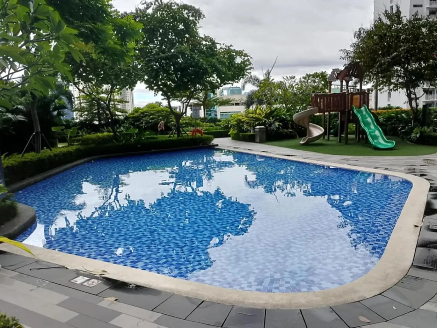 Air Residence Makati Manila